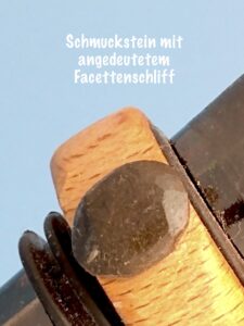 Schmuckstein_schwarz_3